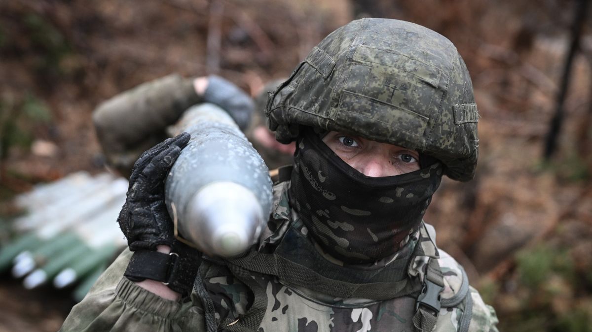 Válka na Ukrajině ztrácí pozornost. Mezeru Putin vyplňuje lží a dezinformacemi